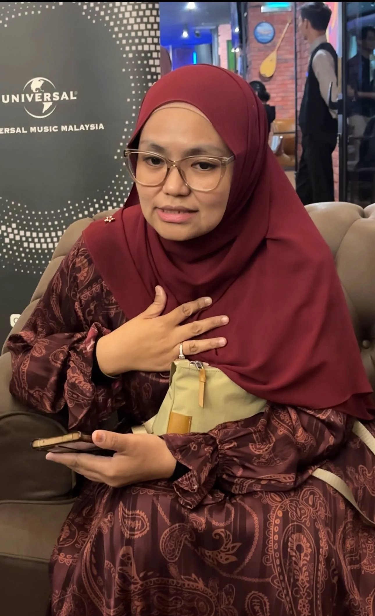 “Saya Sedih Sampai Tak Boleh Tidur,” – Siti Saerah Reda Amad Pilih Tinggal Dengan Bapa Di Kuantan