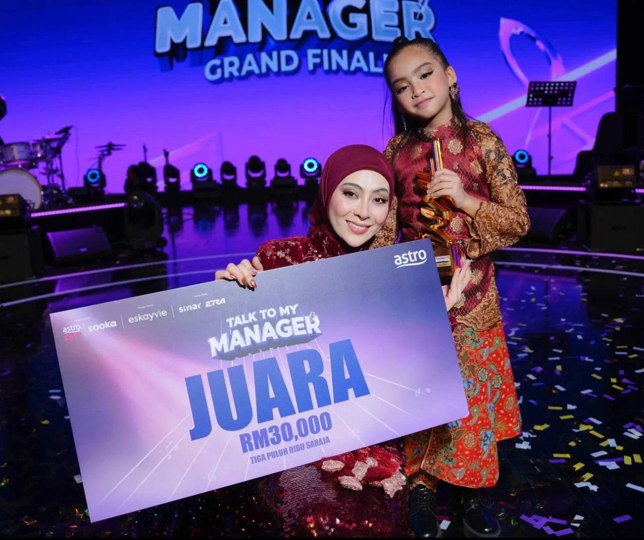 Anggrek Berjaya Buktikan Usia Bukan Penghalang, Adira Kawal Impak Populariti Anak - “Sebagai Ibu, Takut Juga Dengan Pujian Yang Berlebihan.” 10 Anggrek Berjaya Buktikan Usia Bukan Penghalang, Adira Kawal Impak Populariti Anak – “Sebagai Ibu, Takut Juga Dengan Pujian Yang Berlebihan.”