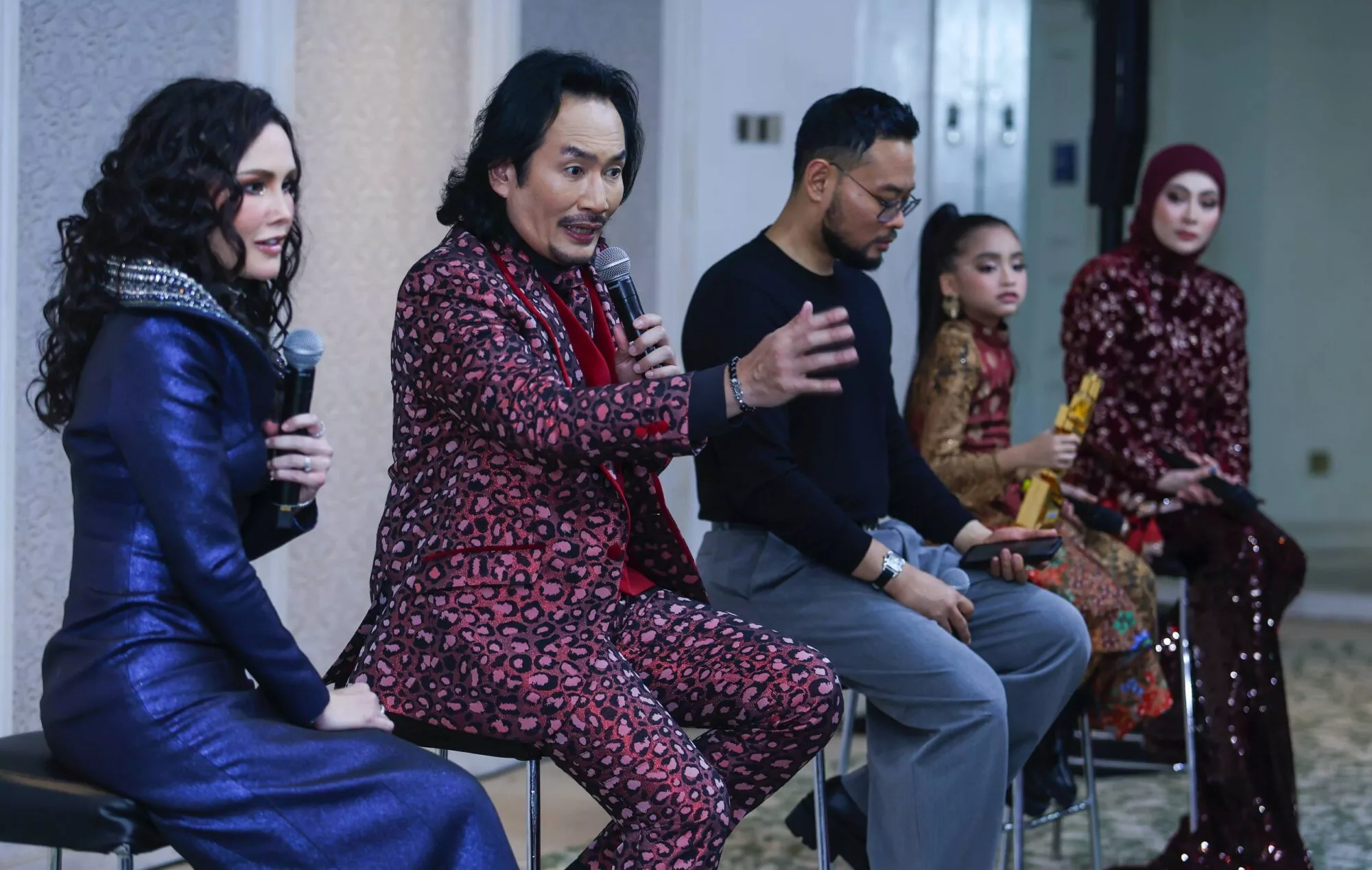 “Saya Langsung Tak Baca…,” - Jadi Juri TTMM2 & Sering Jadi Sasaran Kritikan, AC Mizal Mahu Bantu Peserta Cari Kekuatan Sendiri 7 “Saya Langsung Tak Baca…,” – Jadi Juri TTMM2 & Sering Jadi Sasaran Kritikan, AC Mizal Mahu Bantu Peserta Cari Kekuatan Sendiri