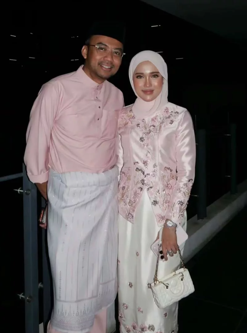 Datuk Red Selamat Bernikah, Syukur Dipertemukan Isteri Yang Ikhlas - “Sayang Rohanita Hingga Akhir Hayatku.” 3 Datuk Red Selamat Bernikah, Syukur Dipertemukan Isteri Yang Ikhlas – “Sayang Rohanita Hingga Akhir Hayatku.”