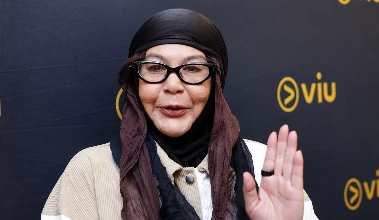 Erma Fatima Tak Serah Orang Lain, Buat Sendiri Hantaran & Dekorasi Demi Majlis Tunang Anak – “Kena Pakai Songket, Ikut Cara Melayu Yang Betul.”