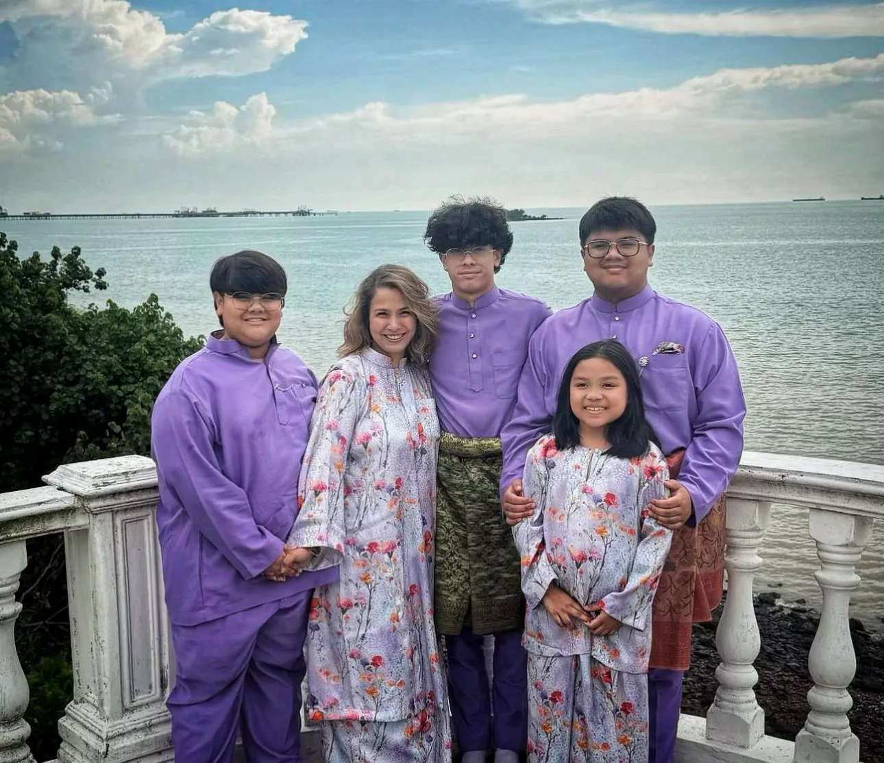 “Saya Tidak Sibuk Merakam Video, Ambil Gambar Setiap Detik…,” - Jarang Kongsi Perihal Anak-Anak Di Media Sosial? Ini Reaksi Bekas Isteri Fazley Yaakob 7 “Saya Tidak Sibuk Merakam Video, Ambil Gambar Setiap Detik…,” – Jarang Kongsi Perihal Anak-Anak Di Media Sosial? Ini Reaksi Bekas Isteri Fazley Yaakob