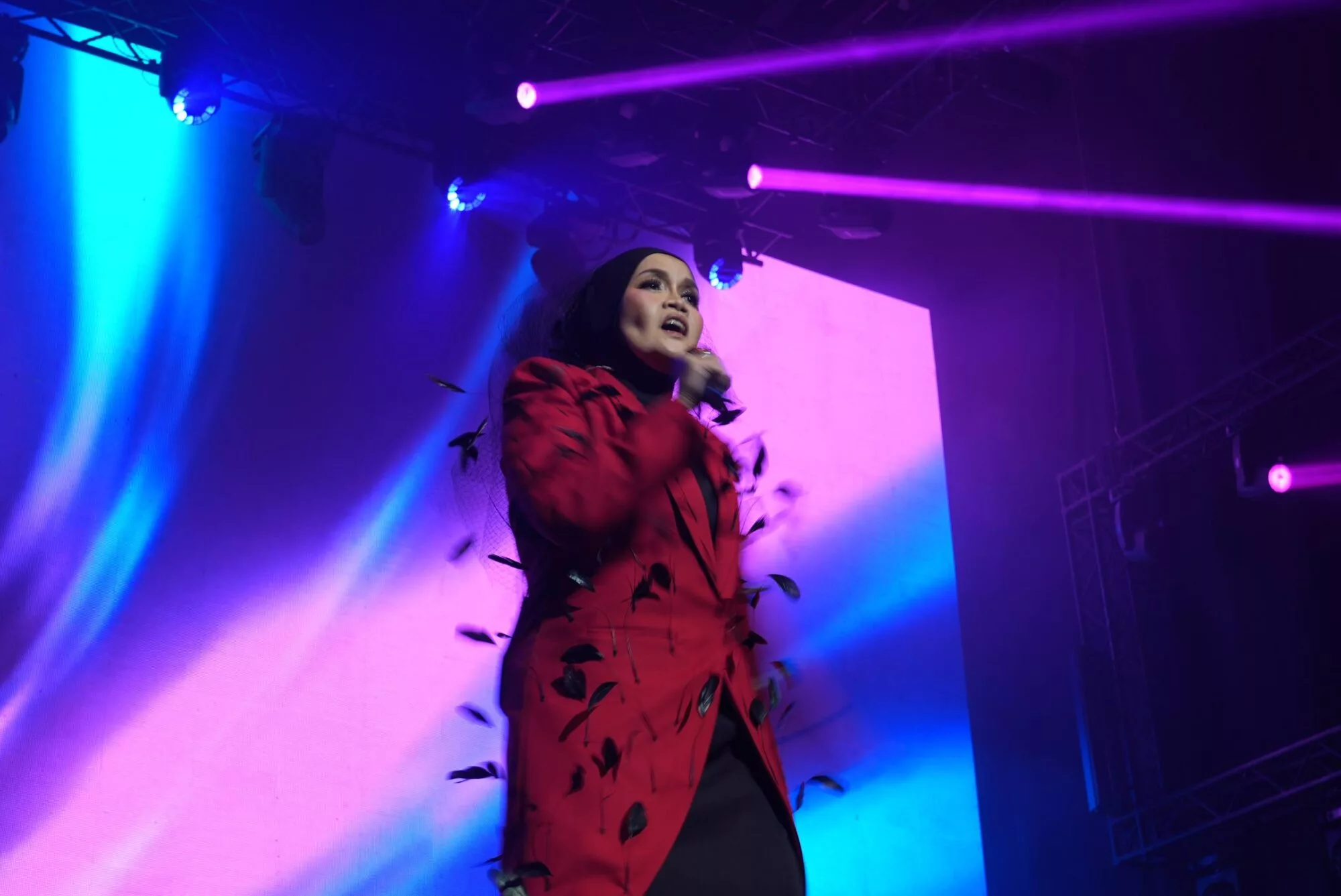 “Beliau Merupakan Sahabat…,” – Aishah Hampir Mengalah, Kata-Kata Nourul Depp Jadi Suntikan Semangat Jayakan Konsert Solo 14 “Beliau Merupakan Sahabat…,” – Aishah Hampir Mengalah, Kata-Kata Nourul Depp Jadi Suntikan Semangat Jayakan Konsert Solo
