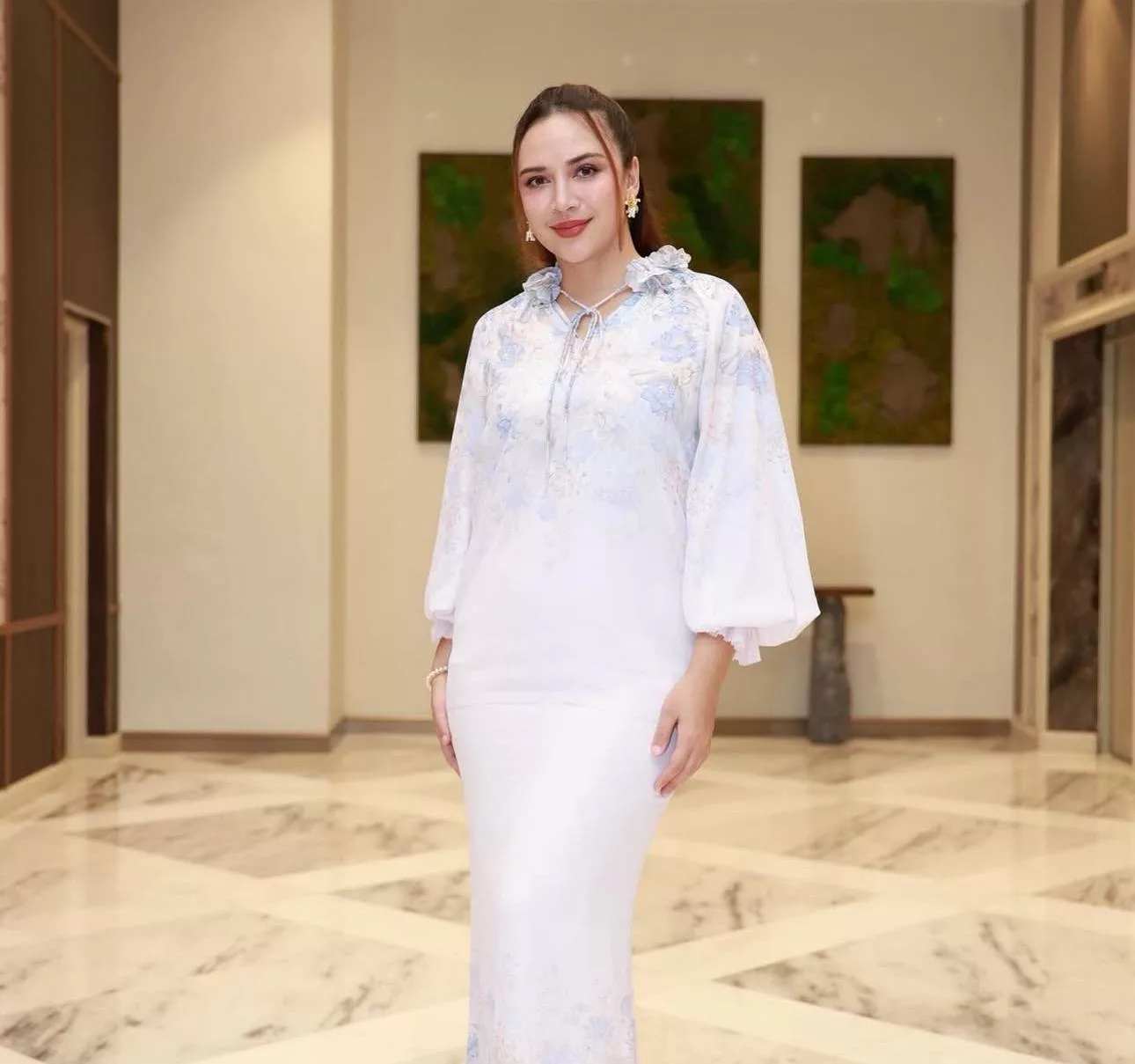 Bukan Sekadar Tunggu ‘Job’ Datang, Diana Danielle Dedah Rahsia Kekal Relevan & Hubungan Ikhlas Mampu Buka Peluang Besar 8 Bukan Sekadar Tunggu ‘Job’ Datang, Diana Danielle Dedah Rahsia Kekal Relevan & Hubungan Ikhlas Mampu Buka Peluang Besar