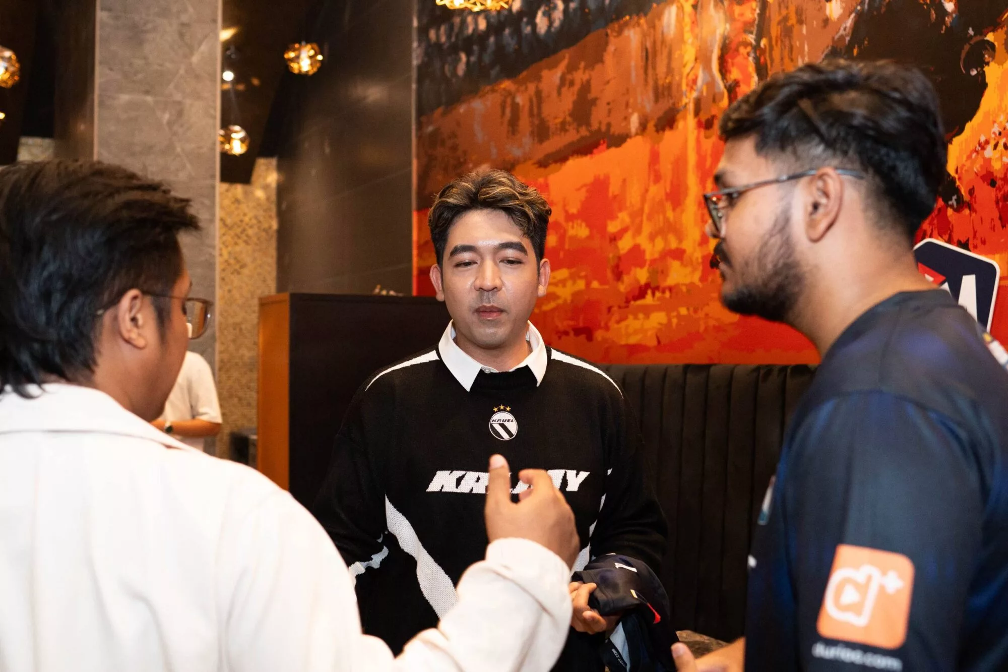 “Kita Makan Belacan, Tak Mungkin 100% Bunyi Sama,” - Dikecam Sebab Bawa Watak Orang Korea, Erul Samah Tak Baca Komen Sebab… 11 “Kita Makan Belacan, Tak Mungkin 100% Bunyi Sama,” – Dikecam Sebab Bawa Watak Orang Korea, Erul Samah Tak Baca Komen Sebab…
