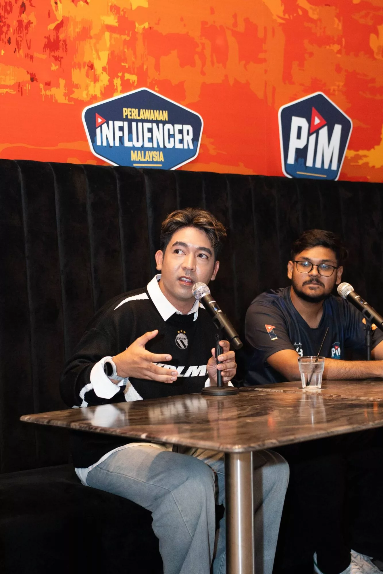 “Kita Makan Belacan, Tak Mungkin 100% Bunyi Sama,” - Dikecam Sebab Bawa Watak Orang Korea, Erul Samah Tak Baca Komen Sebab… 8 “Kita Makan Belacan, Tak Mungkin 100% Bunyi Sama,” – Dikecam Sebab Bawa Watak Orang Korea, Erul Samah Tak Baca Komen Sebab…