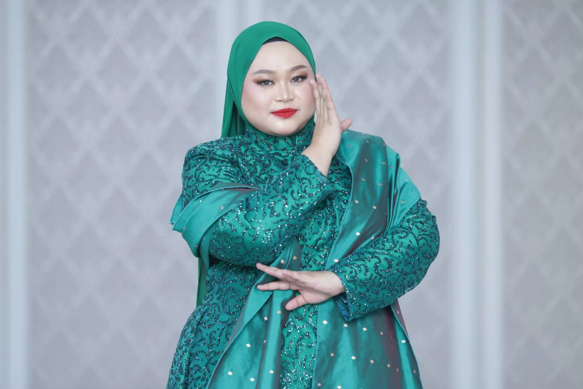 Ranisha Berani Nyanyi Secara ‘Tergantung’, Tak Mahu Leka Digelar Calon Juara - “Saya Sukakan ‘Adventure’ Seperti ‘Bungee Jumping’…” 9 Ranisha Berani Nyanyi Secara ‘Tergantung’, Tak Mahu Leka Digelar Calon Juara – “Saya Sukakan ‘Adventure’ Seperti ‘Bungee Jumping’…”
