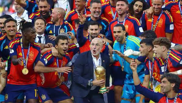 Sepanyol Raih Hadiah RM208 Juta, Setiap Pemain Bawa Pulang RM3.84 Juta… Ferran Torres Ledak Gol Juara, Musnahkan Impian Argentina 13 Sepanyol Raih Hadiah RM208 Juta, Setiap Pemain Bawa Pulang RM3.84 Juta… Ferran Torres Ledak Gol Juara, Musnahkan Impian Argentina