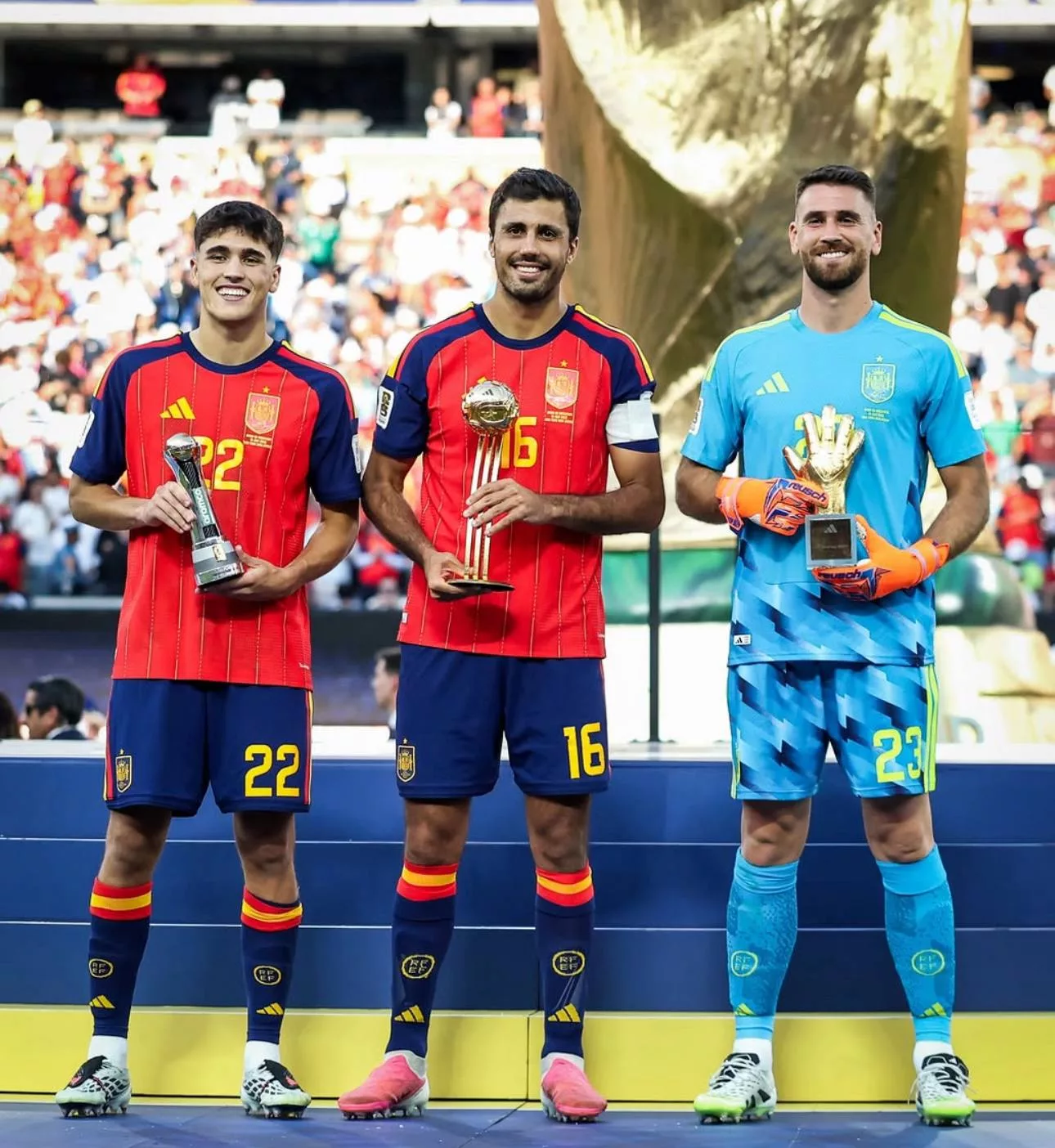 Sepanyol Raih Hadiah RM208 Juta, Setiap Pemain Bawa Pulang RM3.84 Juta… Ferran Torres Ledak Gol Juara, Musnahkan Impian Argentina 14 Sepanyol Raih Hadiah RM208 Juta, Setiap Pemain Bawa Pulang RM3.84 Juta… Ferran Torres Ledak Gol Juara, Musnahkan Impian Argentina