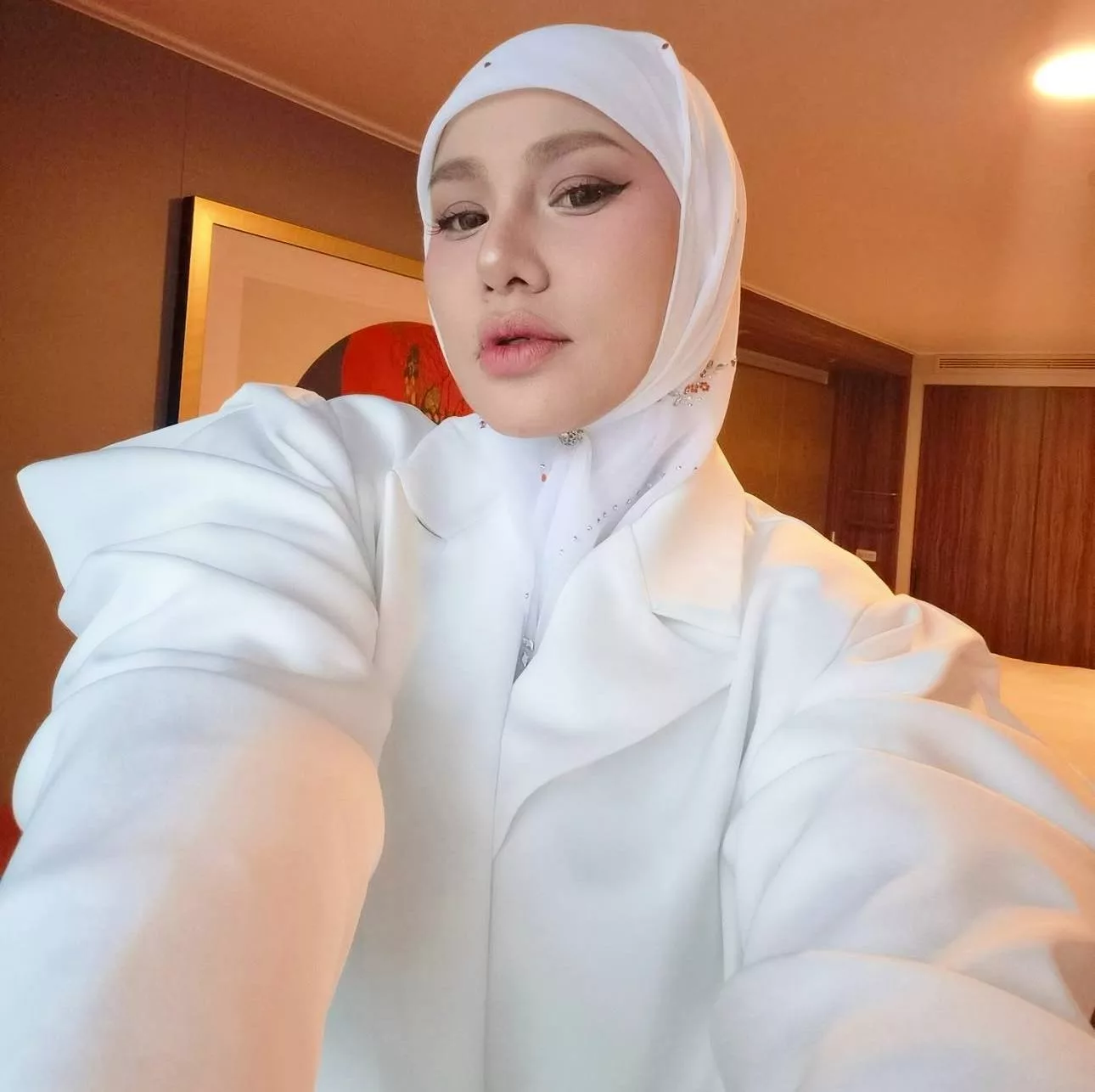 “Kita Kena Raikan Tanpa Ada Perasaan Iri Hati,” - Elly Mazlein Terbuka Bergandingan Dengan Hos Muda, Perjelas Kenyataan ‘Gantung Mikrofon’ 6 “Kita Kena Raikan Tanpa Ada Perasaan Iri Hati,” – Elly Mazlein Terbuka Bergandingan Dengan Hos Muda, Perjelas Kenyataan ‘Gantung Mikrofon’