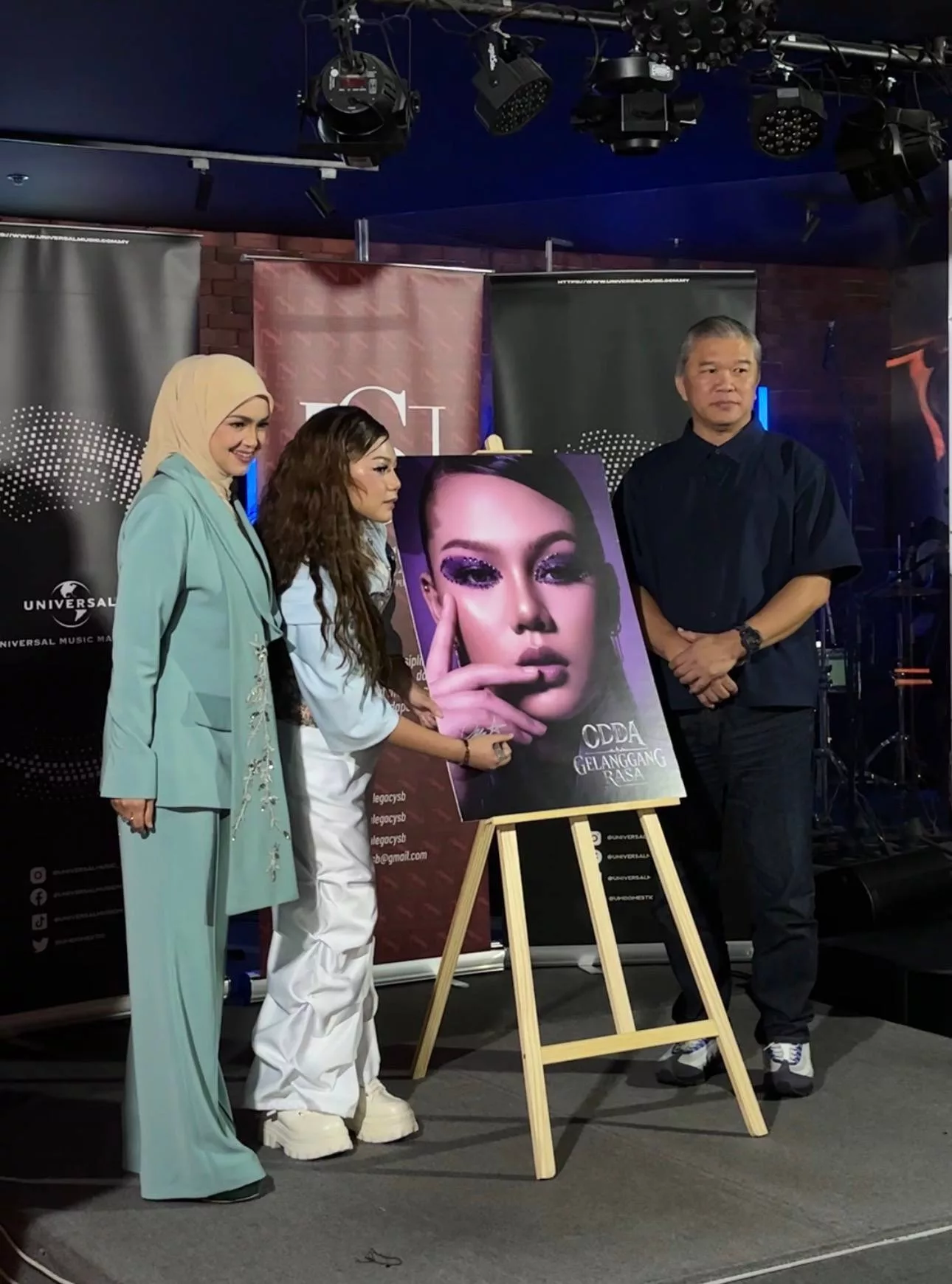 “Dulu Siti Nurhaliza Tatang, Timang Dia…,” – Sharifah Shahirah Sebak Odda Lancar Single Pertama, Teringat Momen Lamine Yamal Dimandikan Messi