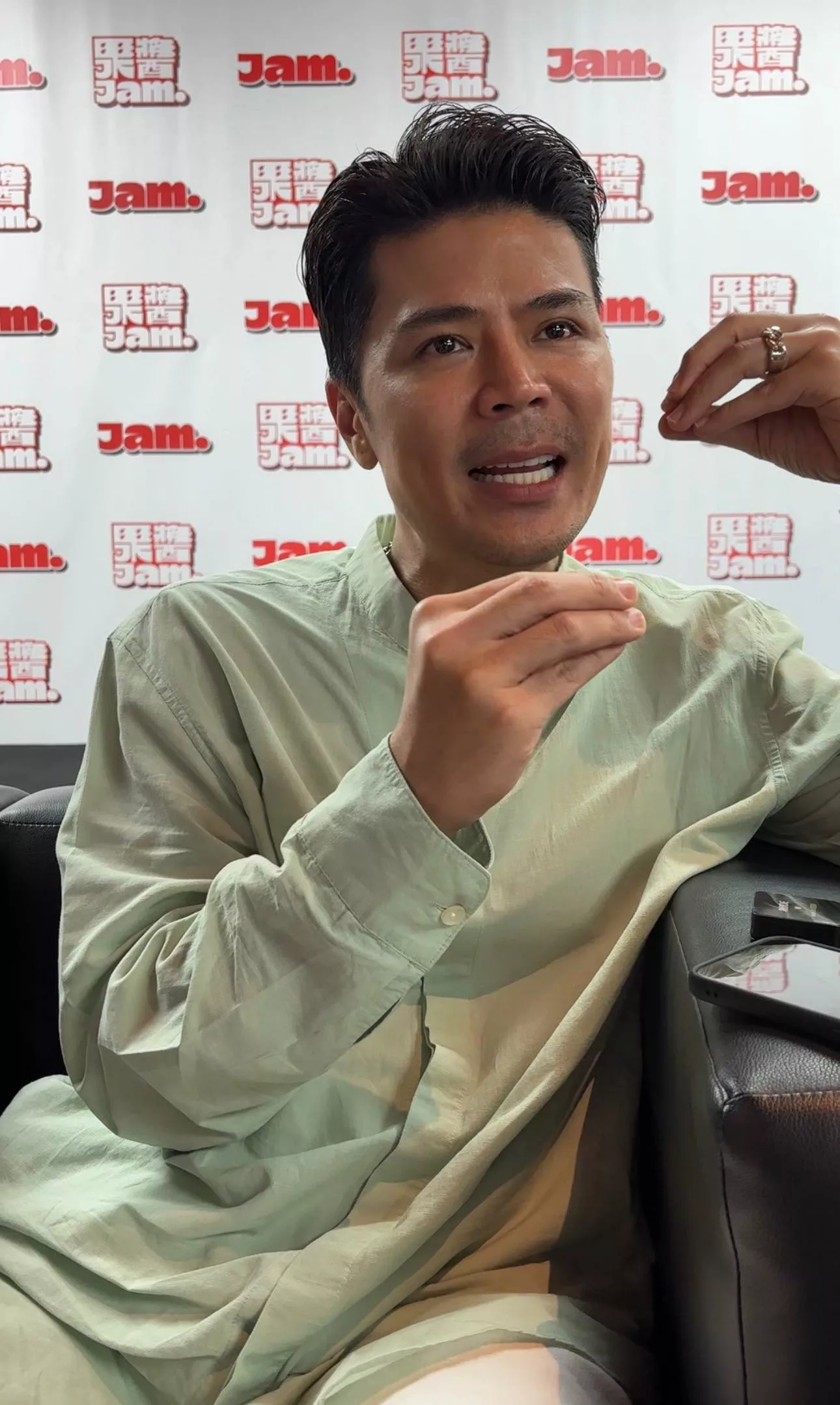 Awal Ashaari Manfaat Pengalaman Jadi ‘Live Host’ Platform E-Dagang, Tak Perlu Buat Hal Merepek – “Kena Bersiaran Dua Jam, Dulu Pernahlah Masa Buat AJL.”