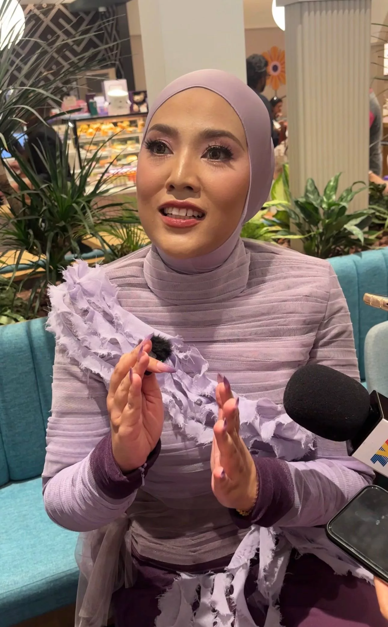Pernah Lalui Fasa Sukar, Shila Amzah Kini Syukur Nikmati Kebebasan Selepas 25 Tahun Dalam Industri – “Ini Hadiah Di Kemudian Hari Buat Saya.”