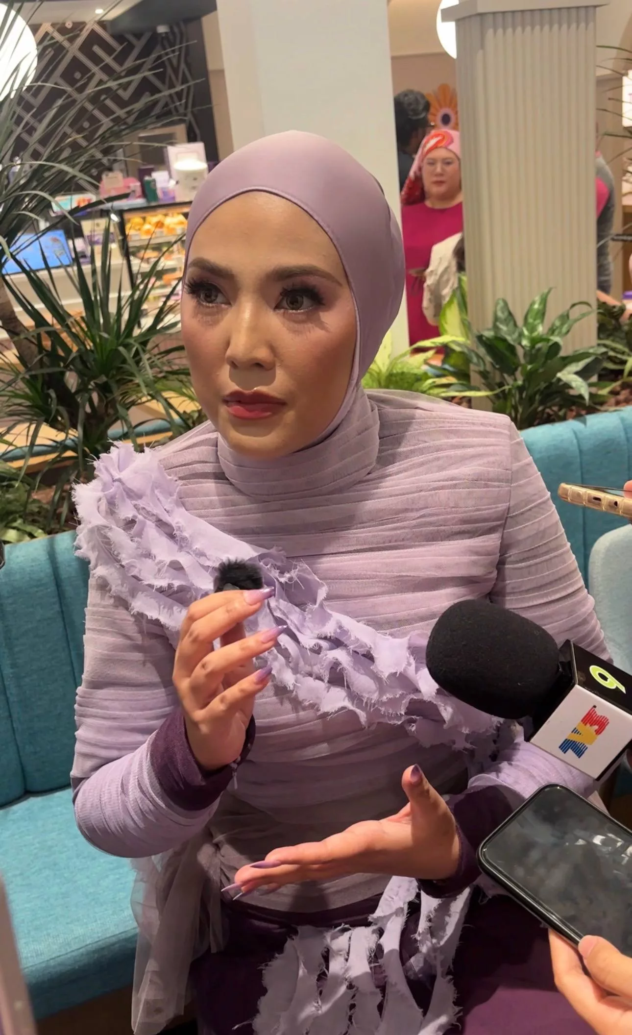 Pernah Lalui Fasa Sukar, Shila Amzah Kini Syukur Nikmati Kebebasan Selepas 25 Tahun Dalam Industri – “Ini Hadiah Di Kemudian Hari Buat Saya.”