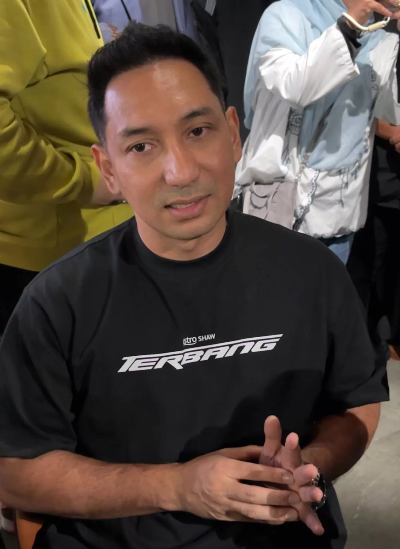 Zizan Razak Terhibur Jadi Bahan Meme, Tapi Tegas Tolak Gambar Disalah Guna - “Saya Tak Nak Saman Menyaman, Situasi Itu Tidak Best.” 10 Zizan Razak Terhibur Jadi Bahan Meme, Tapi Tegas Tolak Gambar Disalah Guna - “Saya Tak Nak Saman Menyaman, Situasi Itu Tidak Best.”