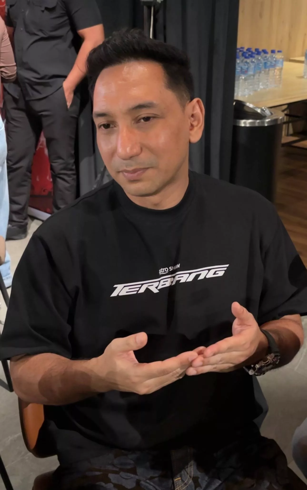 Zizan Razak Terhibur Jadi Bahan Meme, Tapi Tegas Tolak Gambar Disalah Guna - “Saya Tak Nak Saman Menyaman, Situasi Itu Tidak Best.” 7 Zizan Razak Terhibur Jadi Bahan Meme, Tapi Tegas Tolak Gambar Disalah Guna - “Saya Tak Nak Saman Menyaman, Situasi Itu Tidak Best.”