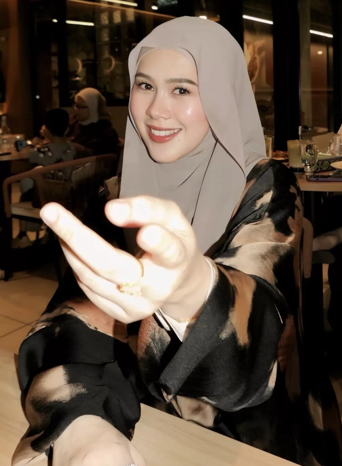 Dr. Afifah Mahu Terus Bangkit, Tak Semua Orang Nampak Penat Di Sebalik Senyuman 6 Dr. Afifah Mahu Terus Bangkit, Tak Semua Orang Nampak Penat Di Sebalik Senyuman