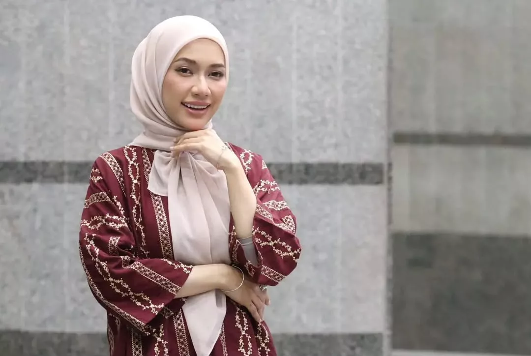 “Tengok Belakang… Ada Yang Menumpang,”- Zara Zya Kongsi Pengalaman Seram Waktu Maghrib