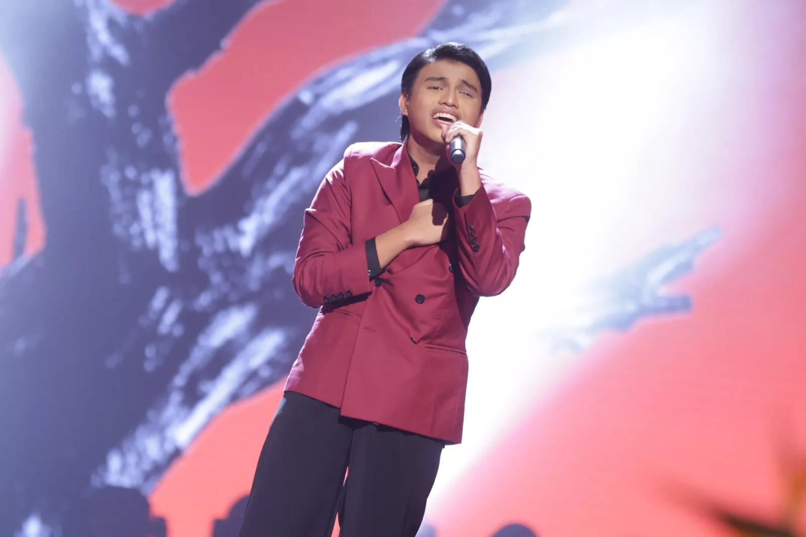 “Memang Rasa Nak Jatuh, Tak Boleh Kawal Diri,” - Rieffa Akui Gagal Kawal Emosi, Namun Tetap Percaya Rezeki Allah SWT 9 “Memang Rasa Nak Jatuh, Tak Boleh Kawal Diri,” – Rieffa Akui Gagal Kawal Emosi, Namun Tetap Percaya Rezeki Allah SWT