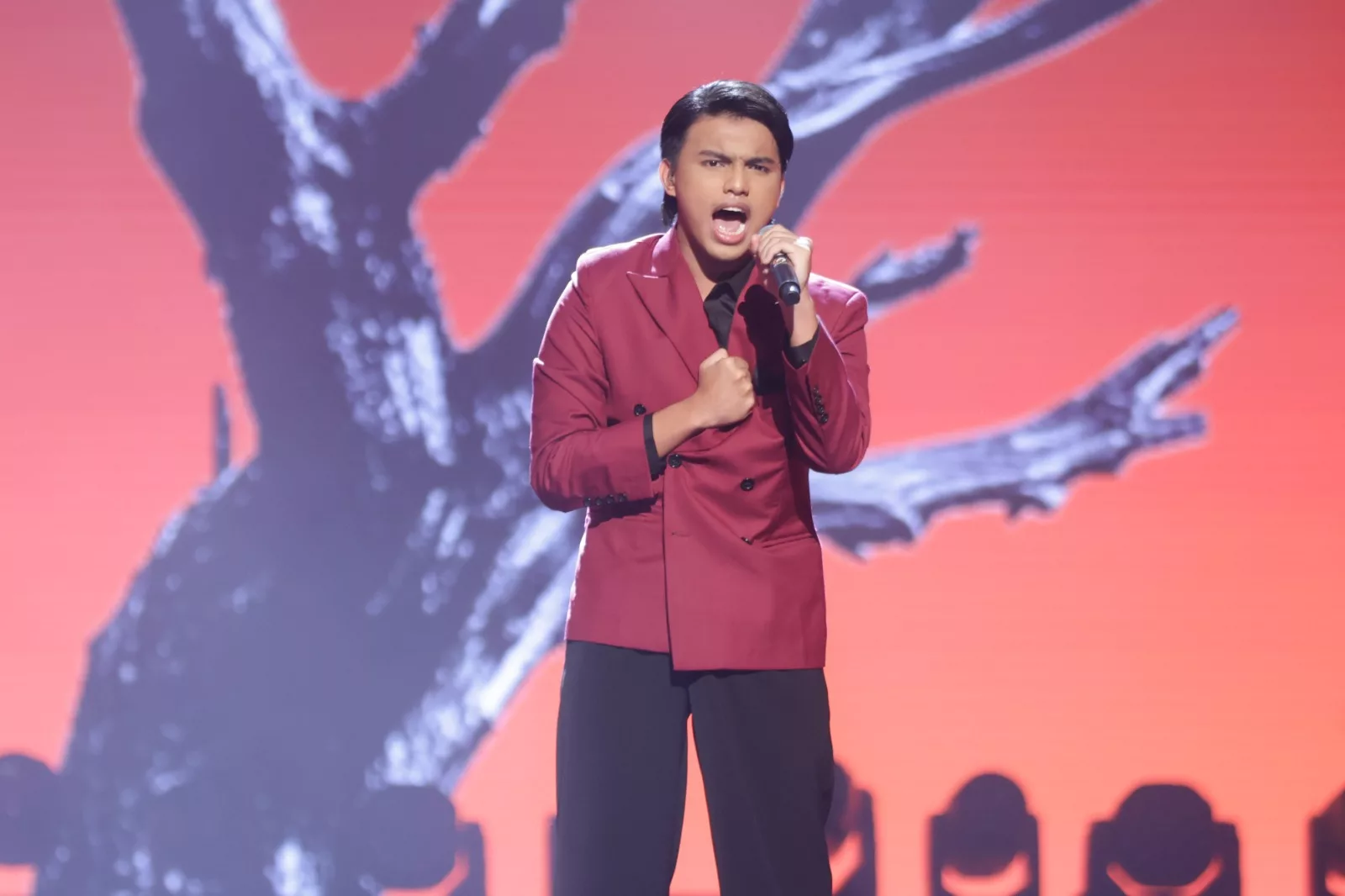 “Memang Rasa Nak Jatuh, Tak Boleh Kawal Diri,” - Rieffa Akui Gagal Kawal Emosi, Namun Tetap Percaya Rezeki Allah SWT 11 “Memang Rasa Nak Jatuh, Tak Boleh Kawal Diri,” – Rieffa Akui Gagal Kawal Emosi, Namun Tetap Percaya Rezeki Allah SWT