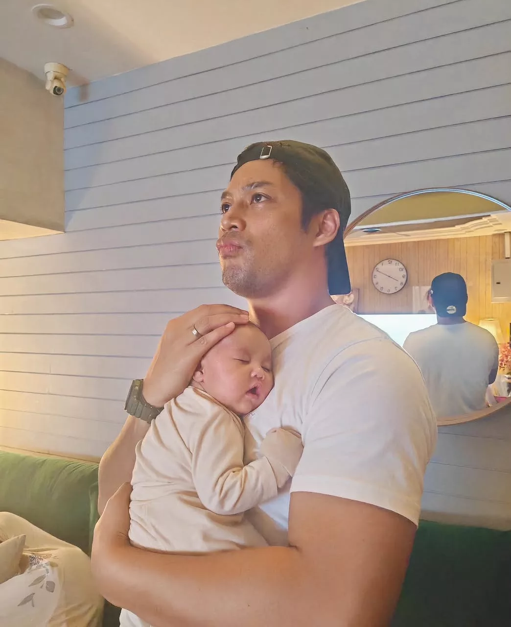 “Ayah Dia Yang Beria,” - Kamal Adli Teruja Momen Pertama Hawra Di Playschool, Sampai Lupa Ambil Gambar!