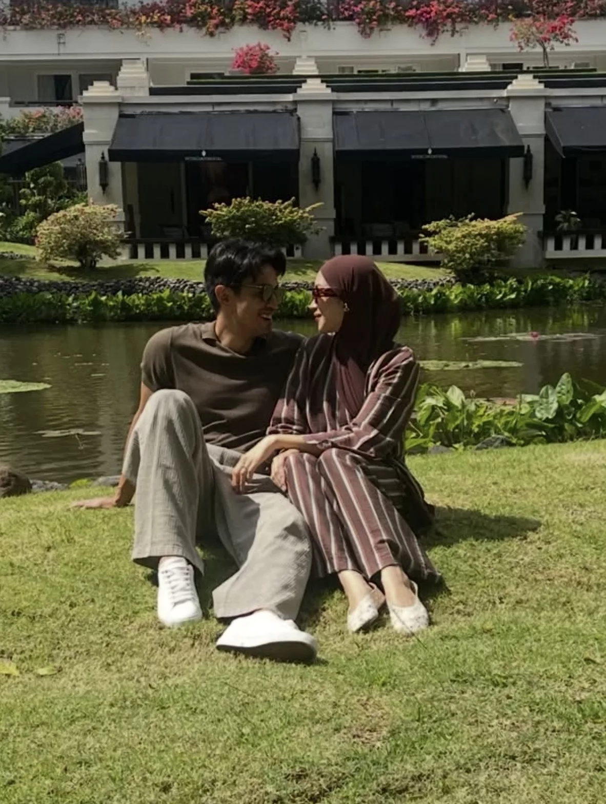 Zahirah Macwilson Kongsi Foto Bertudung, Ramai Titip Doa Positif Termasuk Amira Othman & Mira Filzah - “Masya-Allah, Beautiful…”
