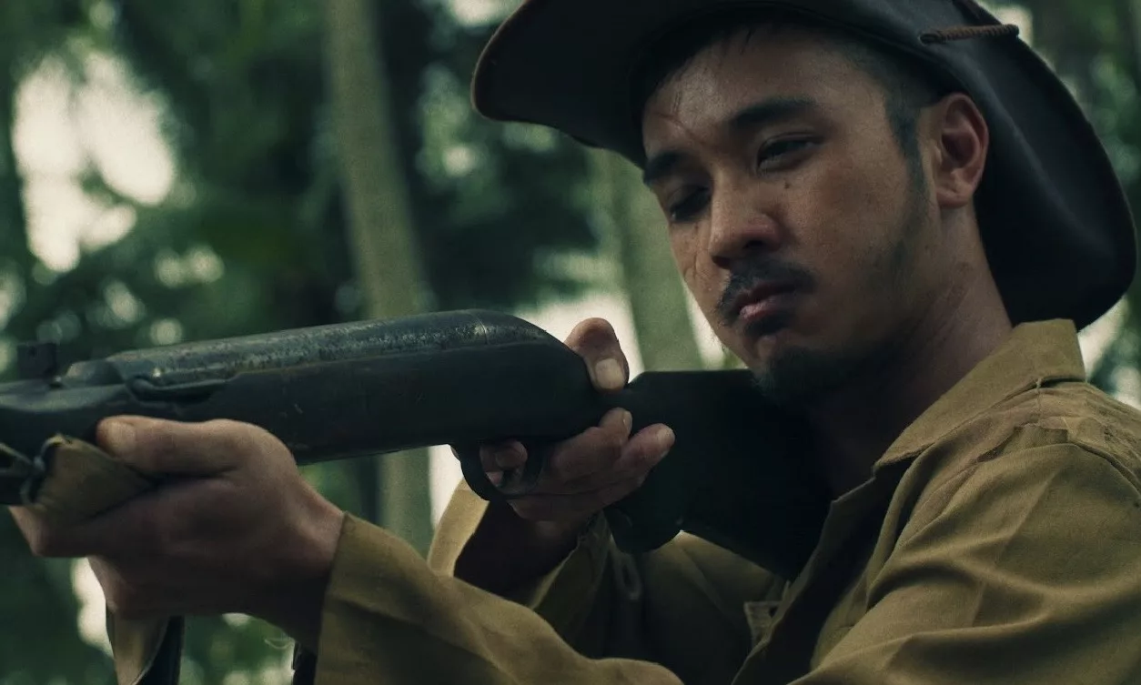 Ular, Kala Jengking & ‘Lautan’ Lumpur! Pelakon ‘Peluru Senja’ Tempuh Penggambaran Penuh Bahaya - "Suka Atau Tidak, Kami Semua Terpaksa Bergelut Dengan..."