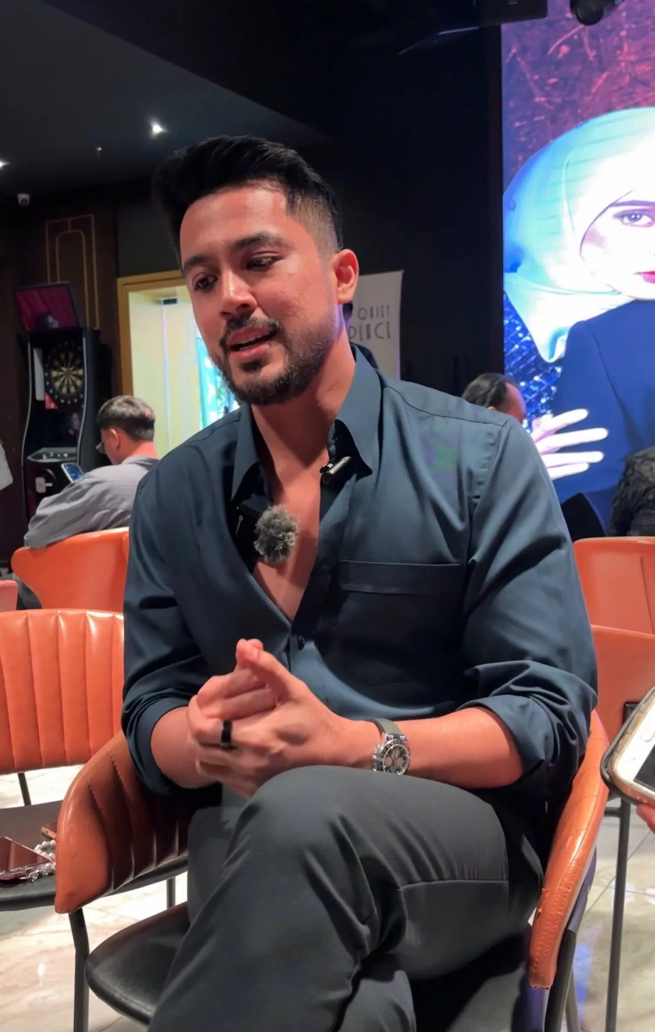 “Kalau Benar, Tentulah Saya Sedih…,” - Aliff Aziz Enggan Ulas Dakwaan Digam Stesen TV, Percaya Rezeki Allah SWT Sentiasa Ada 11 “Kalau Benar, Tentulah Saya Sedih…,” - Aliff Aziz Enggan Ulas Dakwaan Digam Stesen TV, Percaya Rezeki Allah SWT Sentiasa Ada