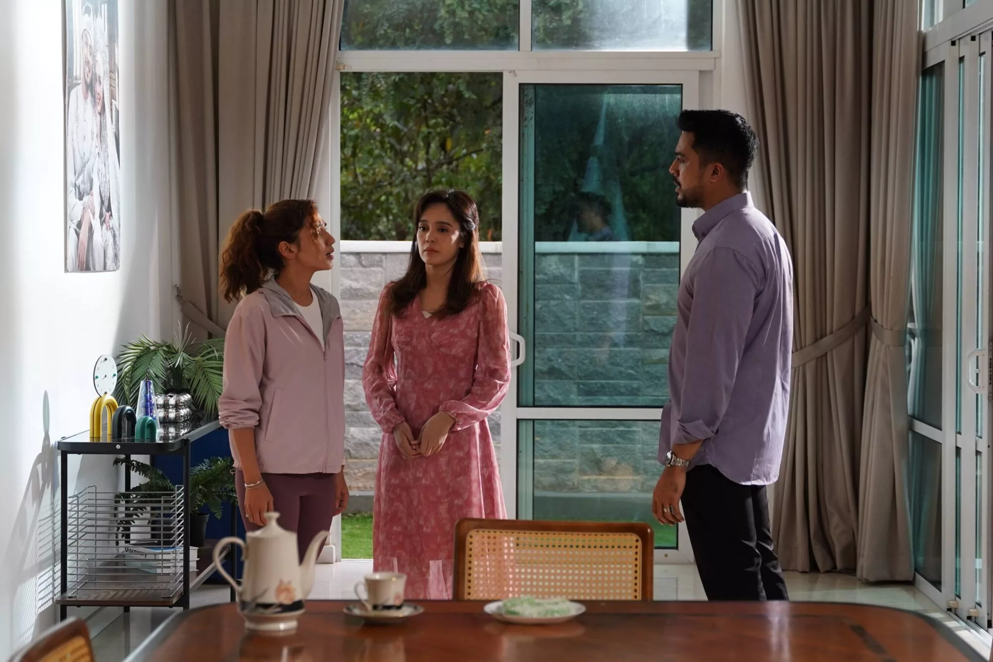 “Kalau Benar, Tentulah Saya Sedih…,” - Aliff Aziz Enggan Ulas Dakwaan Digam Stesen TV, Percaya Rezeki Allah SWT Sentiasa Ada 13 “Kalau Benar, Tentulah Saya Sedih…,” - Aliff Aziz Enggan Ulas Dakwaan Digam Stesen TV, Percaya Rezeki Allah SWT Sentiasa Ada