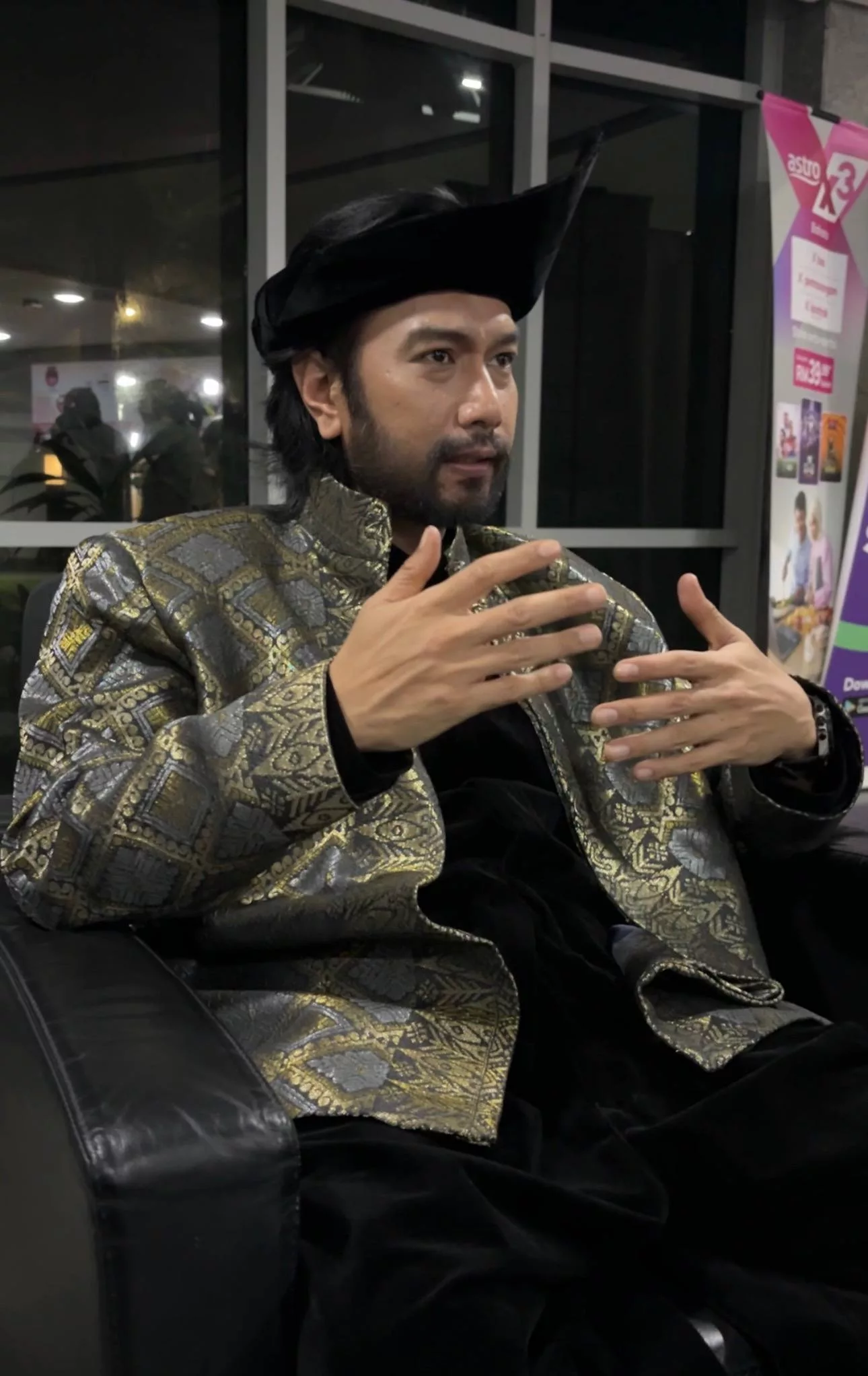 “Bila Masuk Usia 40-an, Perspektif Tentang Cinta, Hidup Itu Berbeza,” - Aqasha Kembali ‘Jadi’ Hang Tuah Selepas 20 Tahun, Sibuk Jalani Persiapan 7 “Bila Masuk Usia 40-an, Perspektif Tentang Cinta, Hidup Itu Berbeza,” - Aqasha Kembali ‘Jadi’ Hang Tuah Selepas 20 Tahun, Sibuk Jalani Persiapan