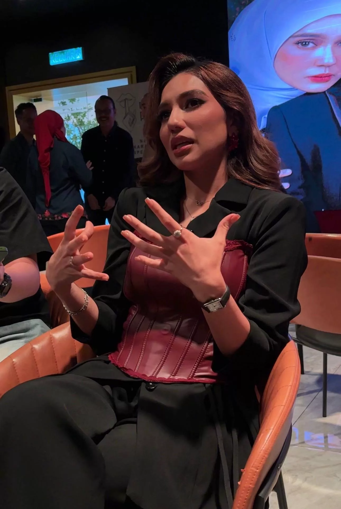 “Dia Orang Industri, Faham Kerja Kita…,” – Elisya Sandha Dah Minta Izin Suami Sebelum Jayakan Babak Mesra Bersama Aliff Aziz