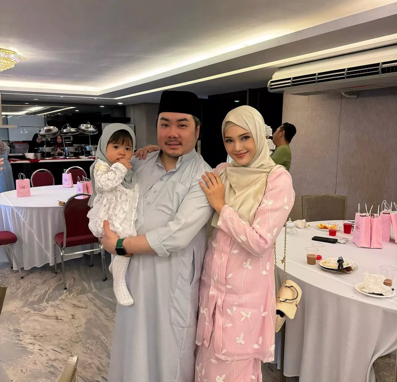 “Orang Lelaki Ini, Mereka Akan Simpan Perasaan,” - Banyak Berkorban & Urus Keluarga, Atikah Suhaime Hargai Usaha Keras Suami