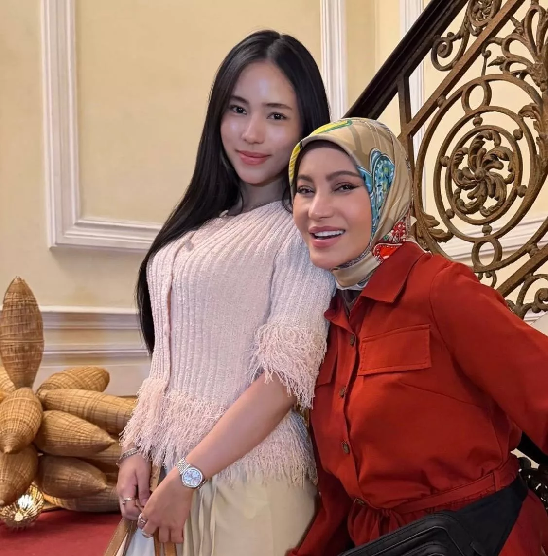 A. Aida Ulas & Perbetulkan Isu Gurau Letak Hantaran Azeva RM10 Juta - “Saya Tahu Tak Akan Berlaku… Mahu Dia Berdikari Cari Duit Sendiri.” 7 A. Aida Ulas & Perbetulkan Isu Gurau Letak Hantaran Azeva RM10 Juta - “Saya Tahu Tak Akan Berlaku… Mahu Dia Berdikari Cari Duit Sendiri.”