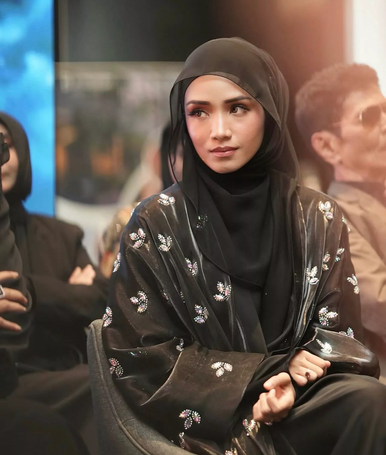 “Pada Mulanya, Saya Tak Tahu Tentang Hero Filem Ini, Hanya Tahu Umie Aida Bakal Jadi Ibu, Eman Manan Pula Jadi Bapa Saya,” - Ummi Nazeera 9 “Pada Mulanya, Saya Tak Tahu Tentang Hero Filem Ini, Hanya Tahu Umie Aida Bakal Jadi Ibu, Eman Manan Pula Jadi Bapa Saya,” - Ummi Nazeera