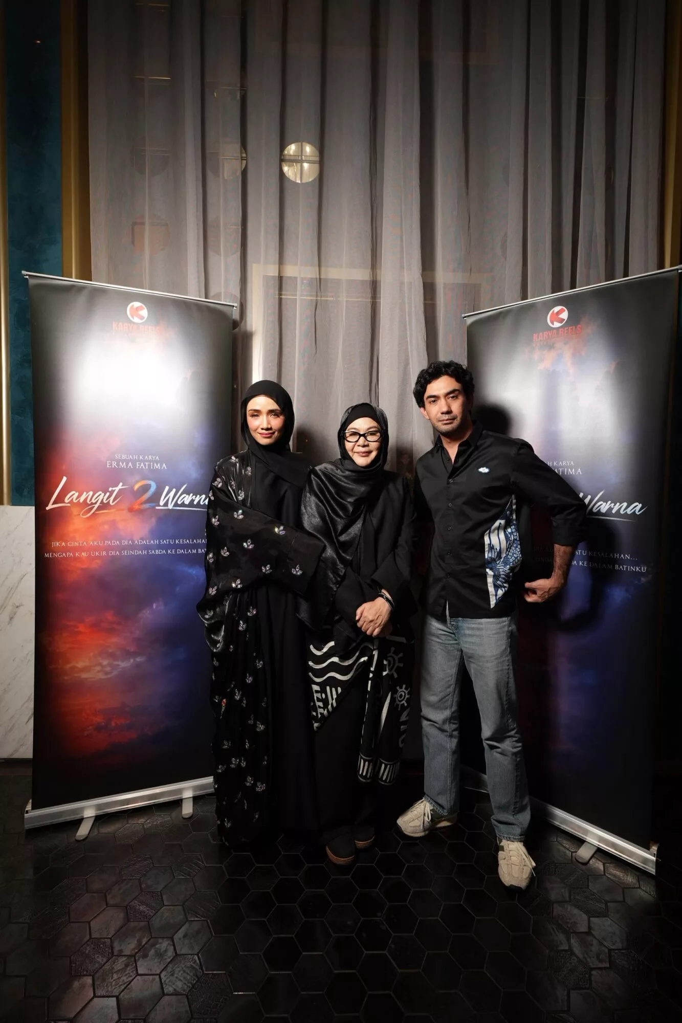 “Pada Mulanya, Saya Tak Tahu Tentang Hero Filem Ini, Hanya Tahu Umie Aida Bakal Jadi Ibu, Eman Manan Pula Jadi Bapa Saya,” - Ummi Nazeera 8 “Pada Mulanya, Saya Tak Tahu Tentang Hero Filem Ini, Hanya Tahu Umie Aida Bakal Jadi Ibu, Eman Manan Pula Jadi Bapa Saya,” - Ummi Nazeera