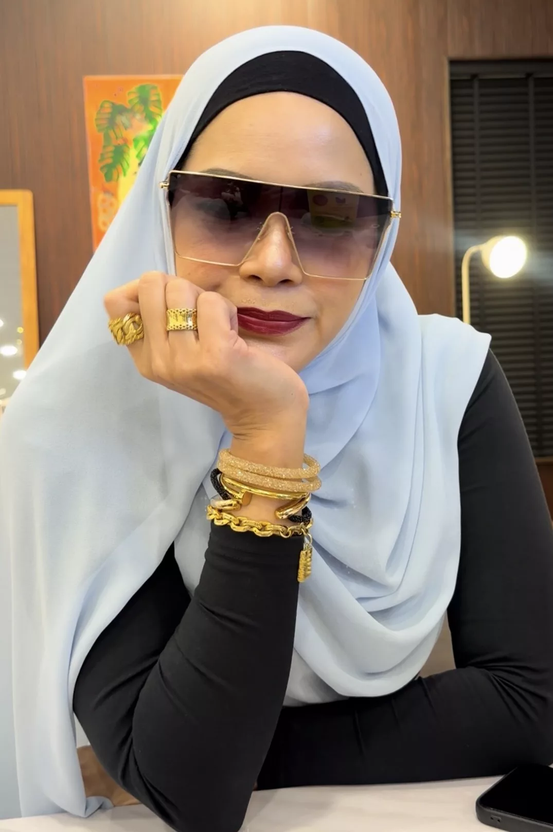 Salina Saibi Mohon Doa & Ulas Penampilan Berhijab, Pasang Niat Taja Umrah Setiap Tahun - “Insya-Allah Doakan Saya.” 7 Salina Saibi Mohon Doa & Ulas Penampilan Berhijab, Pasang Niat Taja Umrah Setiap Tahun - “Insya-Allah Doakan Saya.”