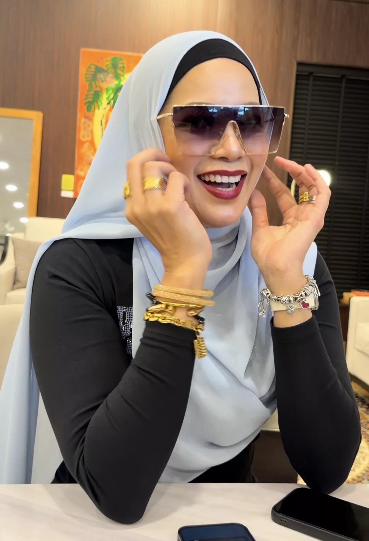 Salina Saibi Mohon Doa & Ulas Penampilan Berhijab, Pasang Niat Taja Umrah Setiap Tahun - “Insya-Allah Doakan Saya.”