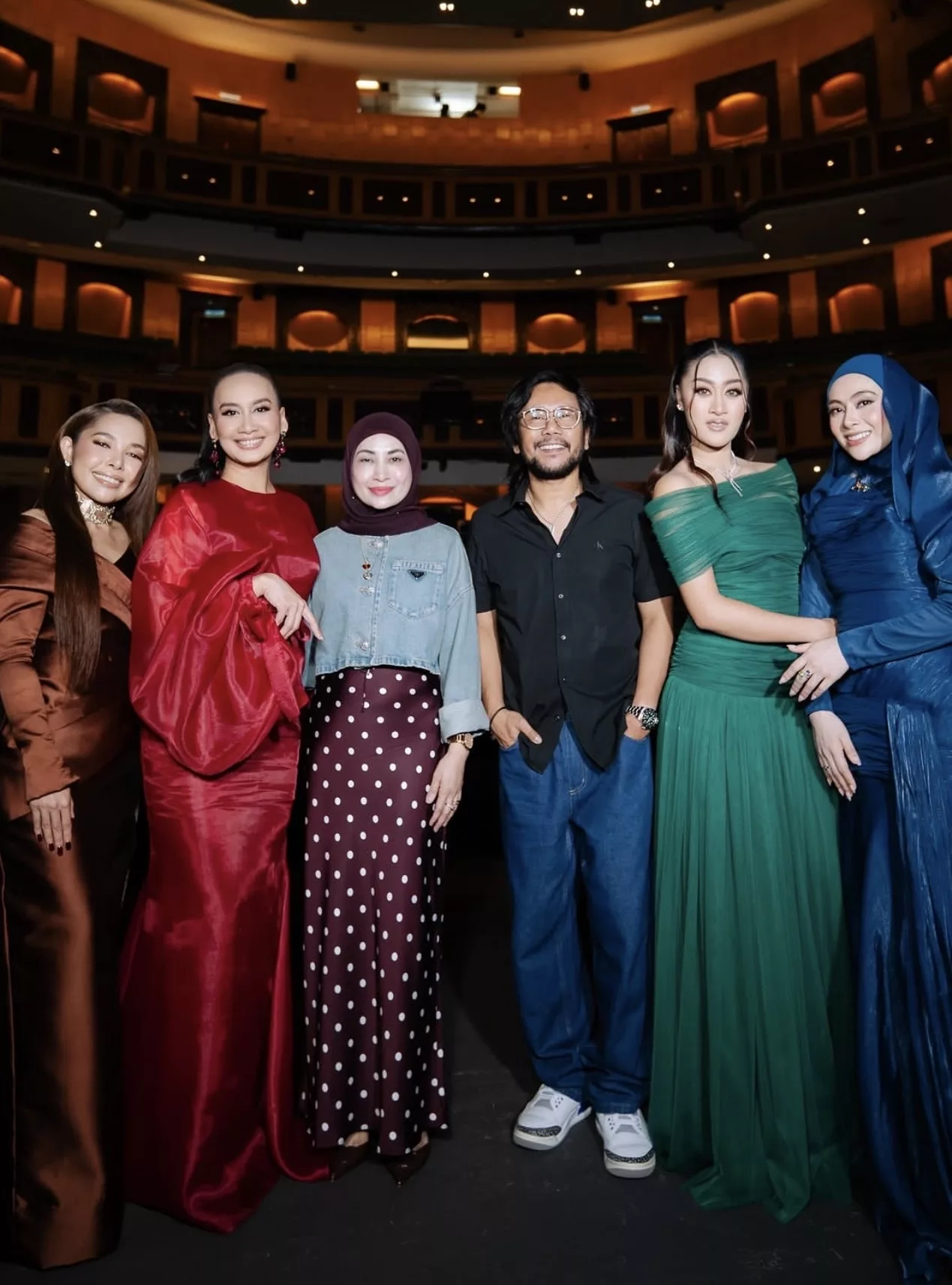 Ajai Ulas ‘Cinta Di Akhir Garisan 2.0’, Pembahagian Nyanyian Dibuat ‘Sesedap Rasa’ - “Janganlah Samakan Dengan Cara Ziana, Nora, Dessy Dan Ning”. 7 Ajai Ulas ‘Cinta Di Akhir Garisan 2.0’, Pembahagian Nyanyian Dibuat ‘Sesedap Rasa’ - “Janganlah Samakan Dengan Cara Ziana, Nora, Dessy Dan Ning”.
