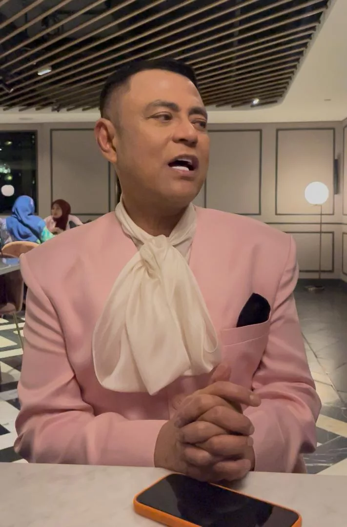“Chemistry Tak Boleh Bina Sehari…,” - Pak Nil Maklum Reaksi Penonton KES, Minta Netizen Beri Ruang & Masa Pada Pengacara 11 “Chemistry Tak Boleh Bina Sehari…,” - Pak Nil Maklum Reaksi Penonton KES, Minta Netizen Beri Ruang & Masa Pada Pengacara
