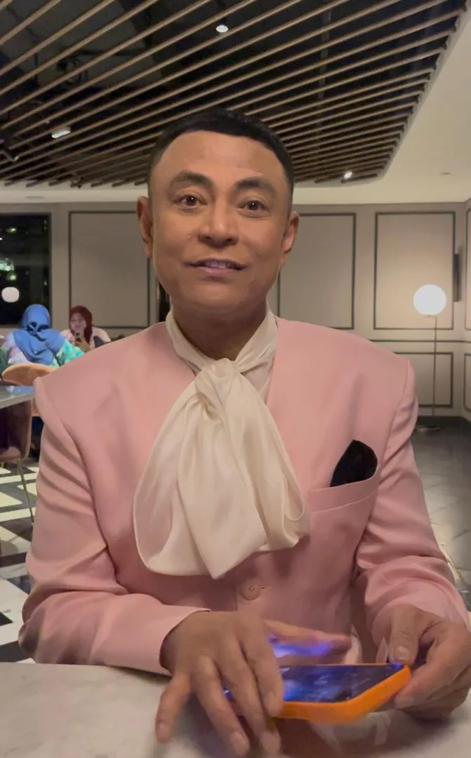 “Chemistry Tak Boleh Bina Sehari…,” - Pak Nil Maklum Reaksi Penonton KES, Minta Netizen Beri Ruang & Masa Pada Pengacara 9 “Chemistry Tak Boleh Bina Sehari…,” - Pak Nil Maklum Reaksi Penonton KES, Minta Netizen Beri Ruang & Masa Pada Pengacara
