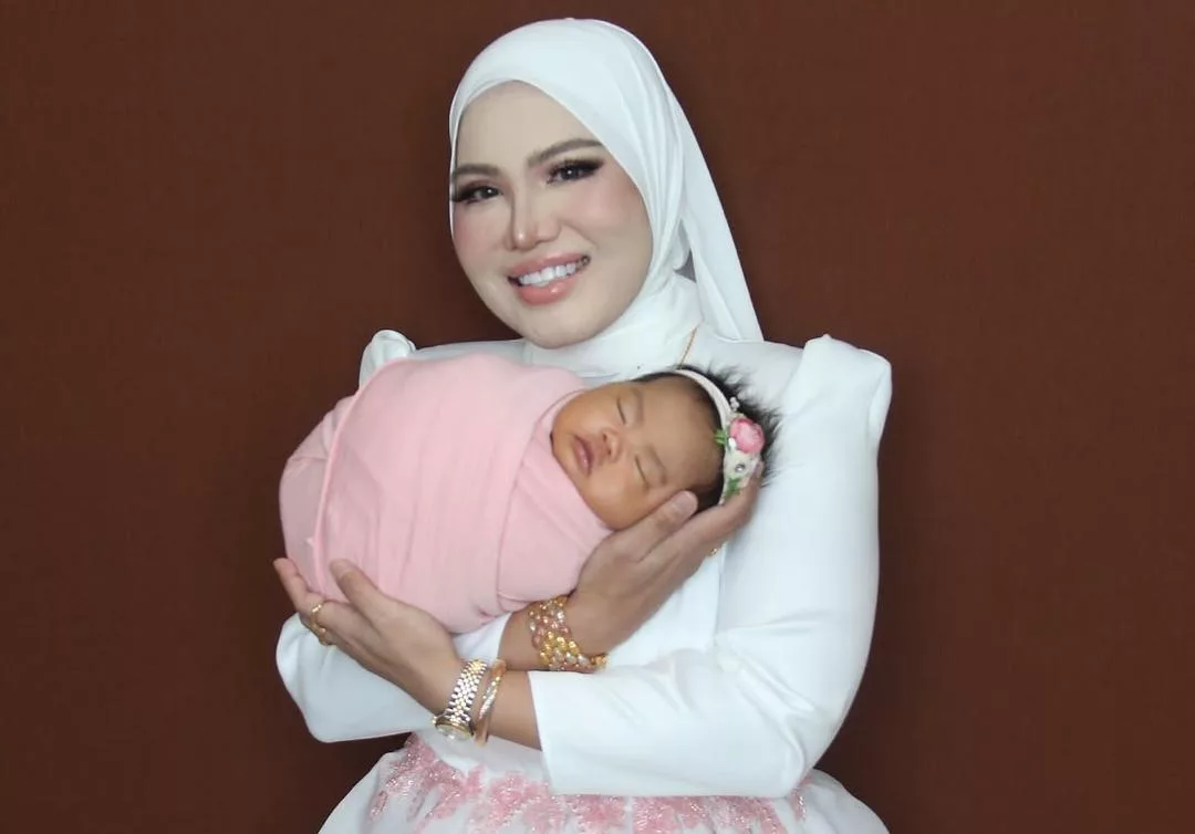 Watie Hanifiah Masih Bergelut Dengan Emosi, Walau Anak Hampir 5 Bulan - “Kalau Inilah Harga Yang Harus Mummy Bayar…”