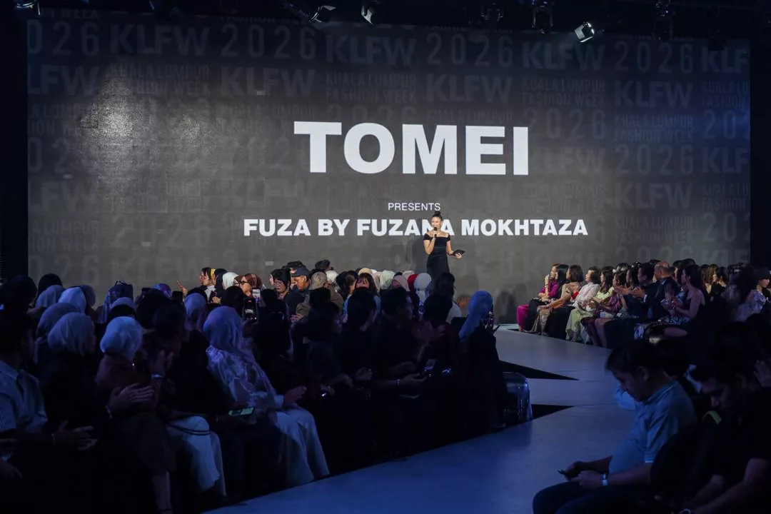 Anna Jobling Jadi Sorotan, Peraga Barang Kemas Bernilai Lebih RM225,000 di KLFW 2026, Terharu Bangga Terus Jadi Pilihan - “Sesuatu Yang Mengujakan.”