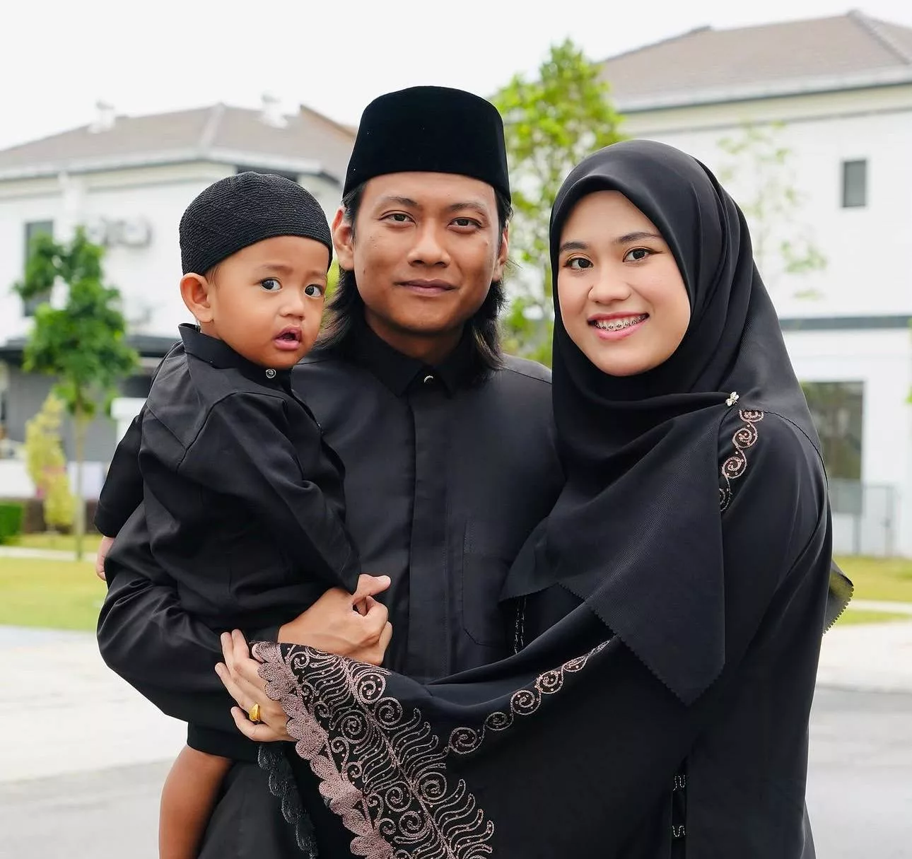 “Sakit Lagi Ibu Yang Menanggung, Saya Nak Awak Kembali Sihat,” – Isteri Keguguran Kali Kedua, Ryan Bakery Reda KetentuanNya 3 “Sakit Lagi Ibu Yang Menanggung, Saya Nak Awak Kembali Sihat,” – Isteri Keguguran Kali Kedua, Ryan Bakery Reda KetentuanNya