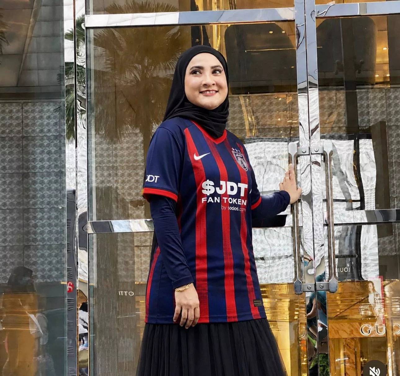 “30 Tahun Jaga Persahabatan…,” - Azza Elite Tak Suka Campuri Urusan Peribadi Kawan Baik, Beri Sokongan Moral & Enggan Tambah Tekanan… Abby Abadi Turut Komen 5 “30 Tahun Jaga Persahabatan…,” - Azza Elite Tak Suka Campuri Urusan Peribadi Kawan Baik, Beri Sokongan Moral & Enggan Tambah Tekanan… Abby Abadi Turut Komen