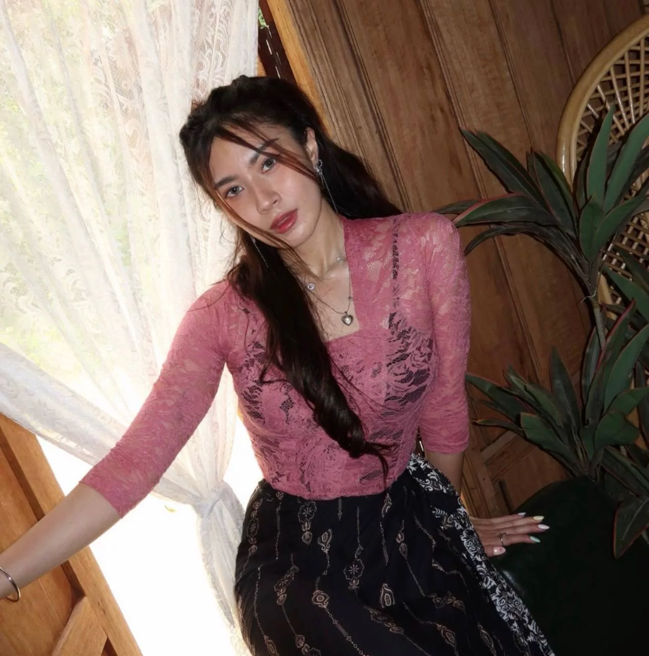 Dilabel Tiada Bakat Dalam Nyanyian, Elizabeth Tan Terharu Ada Netizen ‘Back-Up’ - “Saya Tidak Akan Berhenti Menyanyi, Suka Menulis Lagu.”