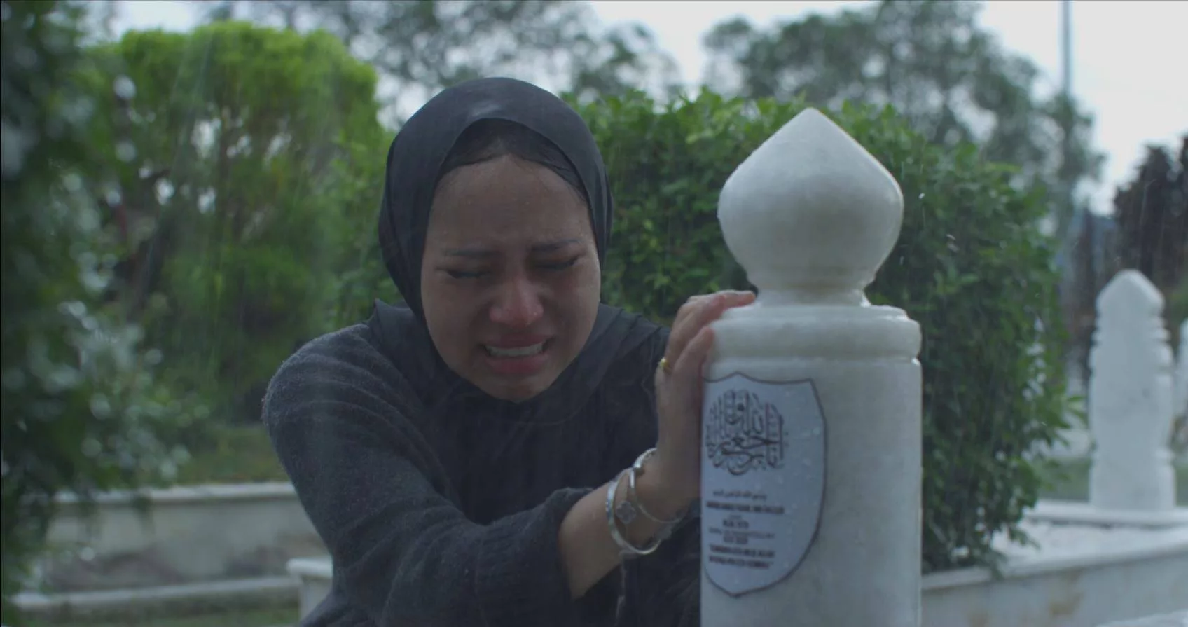 Azeva Natassha Ulas Penampilan Mencolok Mata, Shooting ‘Bisikan Nafsu’ Sejurus Tamat Pengajian Di Australia - “Kini Saya Hanya Boleh Mohon Maaf.” 7 Azeva Natassha Ulas Penampilan Mencolok Mata, Shooting ‘Bisikan Nafsu’ Sejurus Tamat Pengajian Di Australia - “Kini Saya Hanya Boleh Mohon Maaf.”