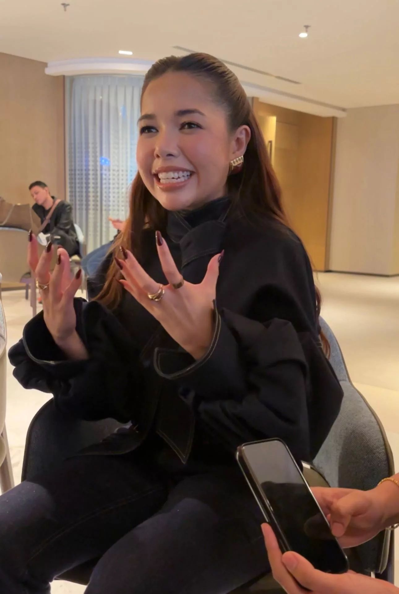“Saya Juga Rapuh, Ada Perasaan,” - Nadeera Zaini Akui Berdepan Tekanan, Bukan Sengaja Lambat Siapkan Album 2 “Saya Juga Rapuh, Ada Perasaan,” - Nadeera Zaini Akui Berdepan Tekanan, Bukan Sengaja Lambat Siapkan Album