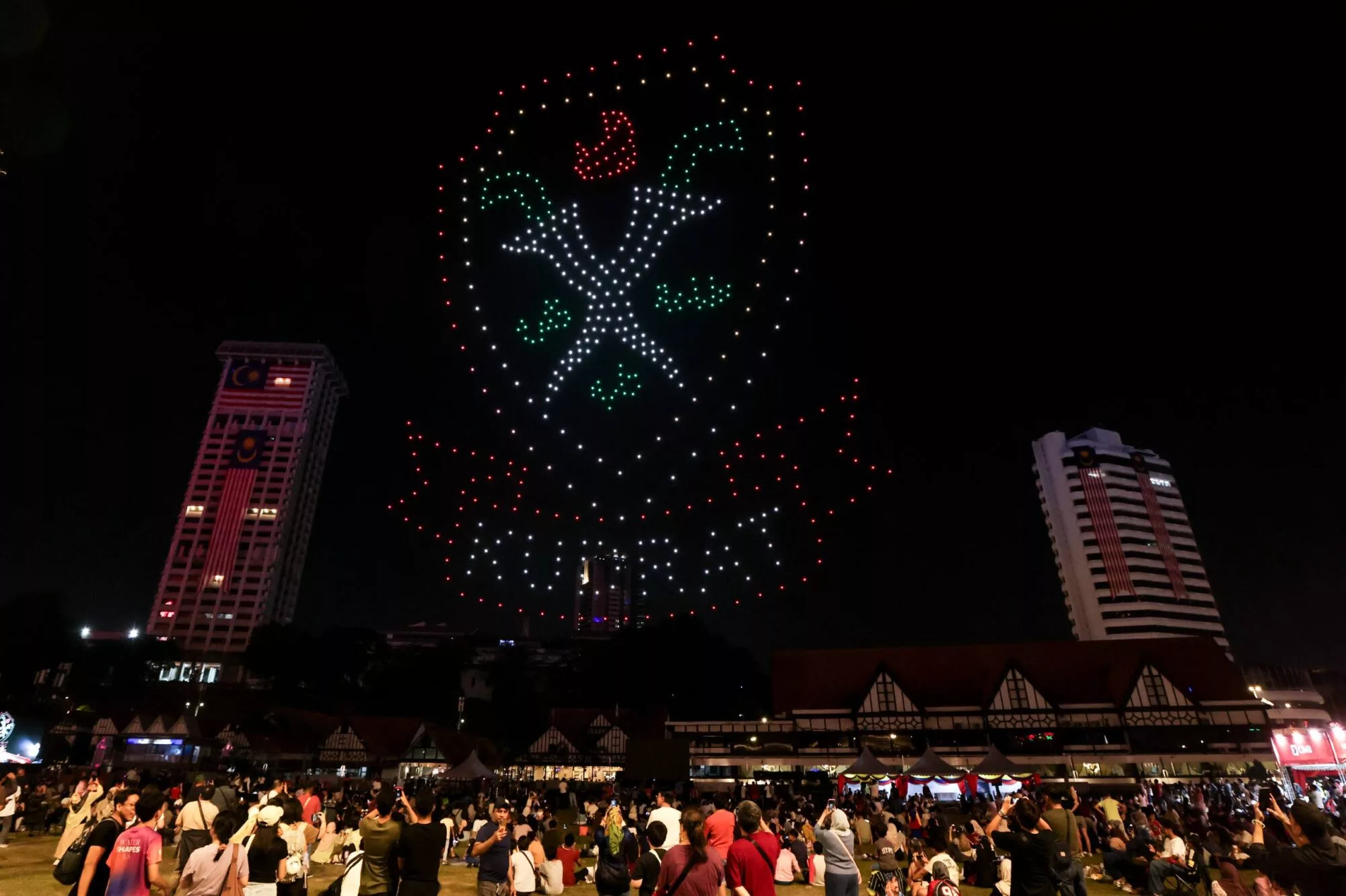 ‘Light Up Astro’ Raikan 30 Tahun Astro Bersama Lebih 40,000 Pengunjung 7 ‘Light Up Astro’ Raikan 30 Tahun Astro Bersama Lebih 40,000 Pengunjung