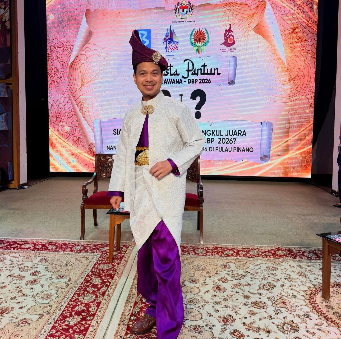 “Sebaik Ucap ‘Sekian, Terima Kasih’, Skrip Itu Terus Dirampas,” - Fedtri Yahya Kongsi Pengalaman Awal Jadi Emcee Majlis Kahwin, Tak Mahu Kedekut Ilmu