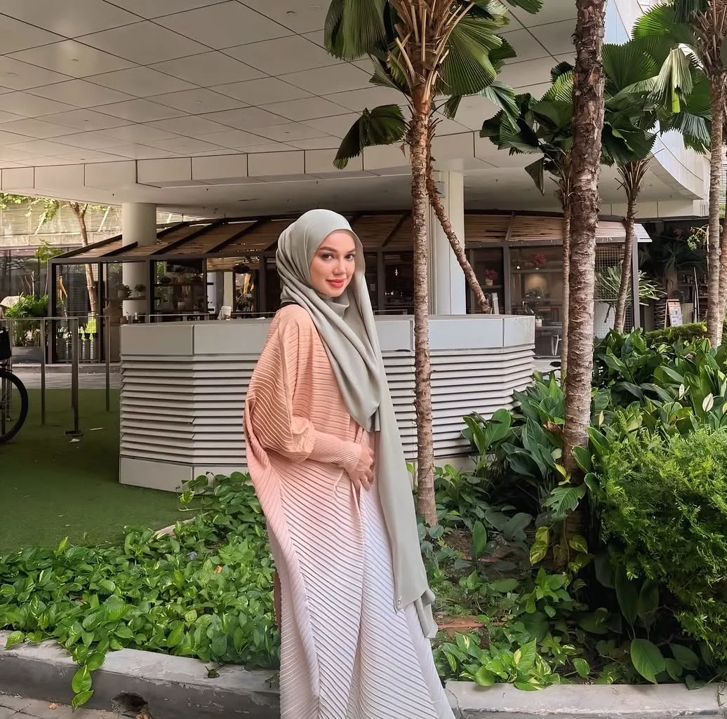 "Jangan Masuk Campur Kalau Tak Tahu Konteks," - Puteri Sarah Ulas Gurau Jet Peribadi, Minta Netizen Jangan Terlalu Serius 6 "Jangan Masuk Campur Kalau Tak Tahu Konteks," - Puteri Sarah Ulas Gurau Jet Peribadi, Minta Netizen Jangan Terlalu Serius